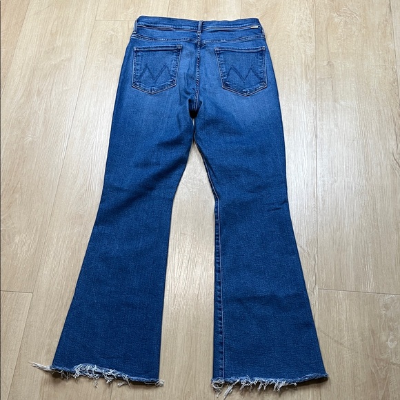 MOTHER The Weekender Fray wash Meet Cute, style # 1535Q-1008 - Picture 4 of 9